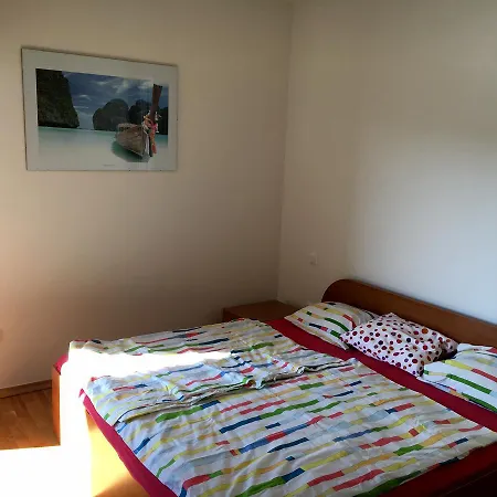 Apartment Omis *